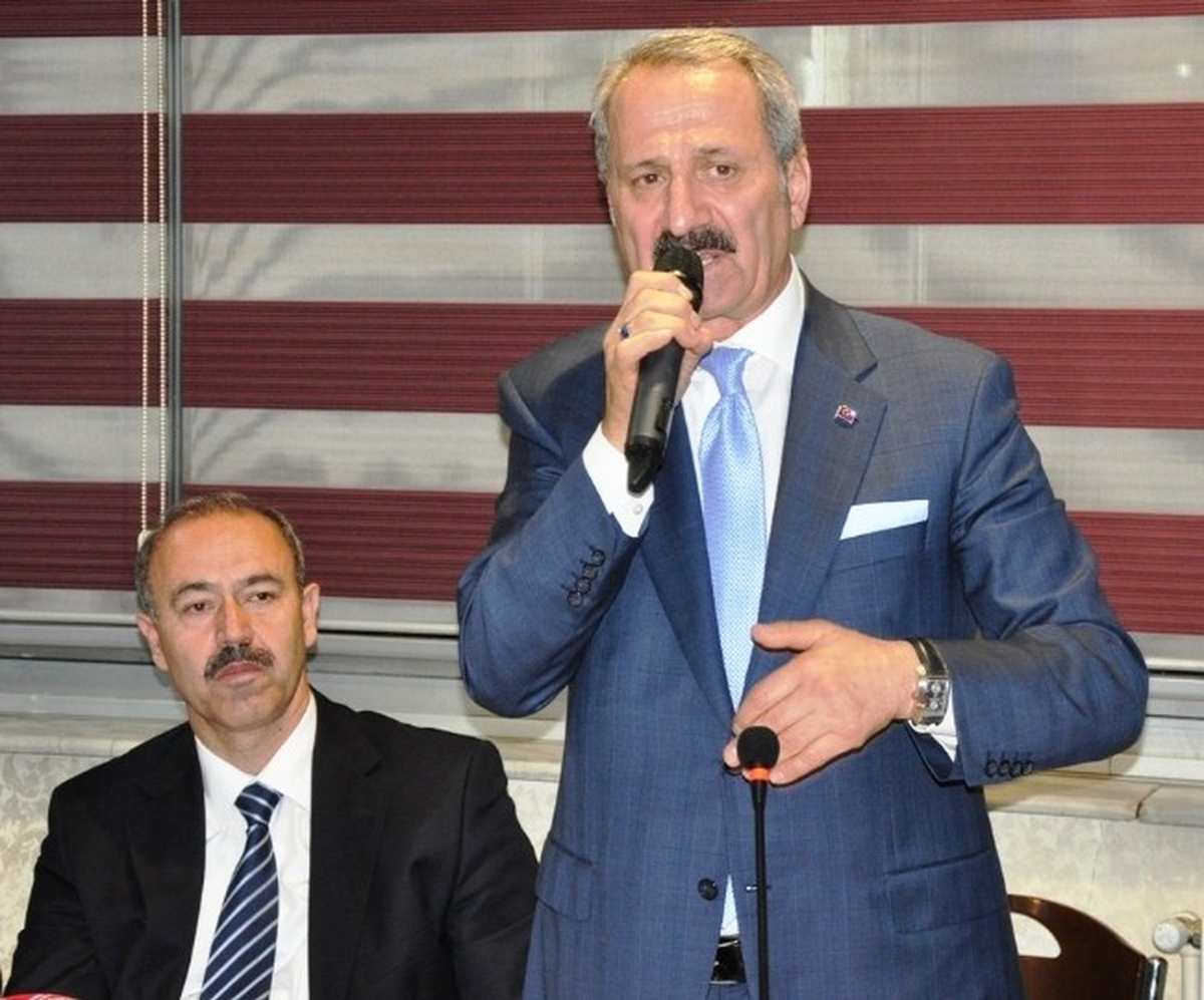 Bakan Çağlayan, Muş\'ta yaptırdığı Caminin İnşaatını İnceledi