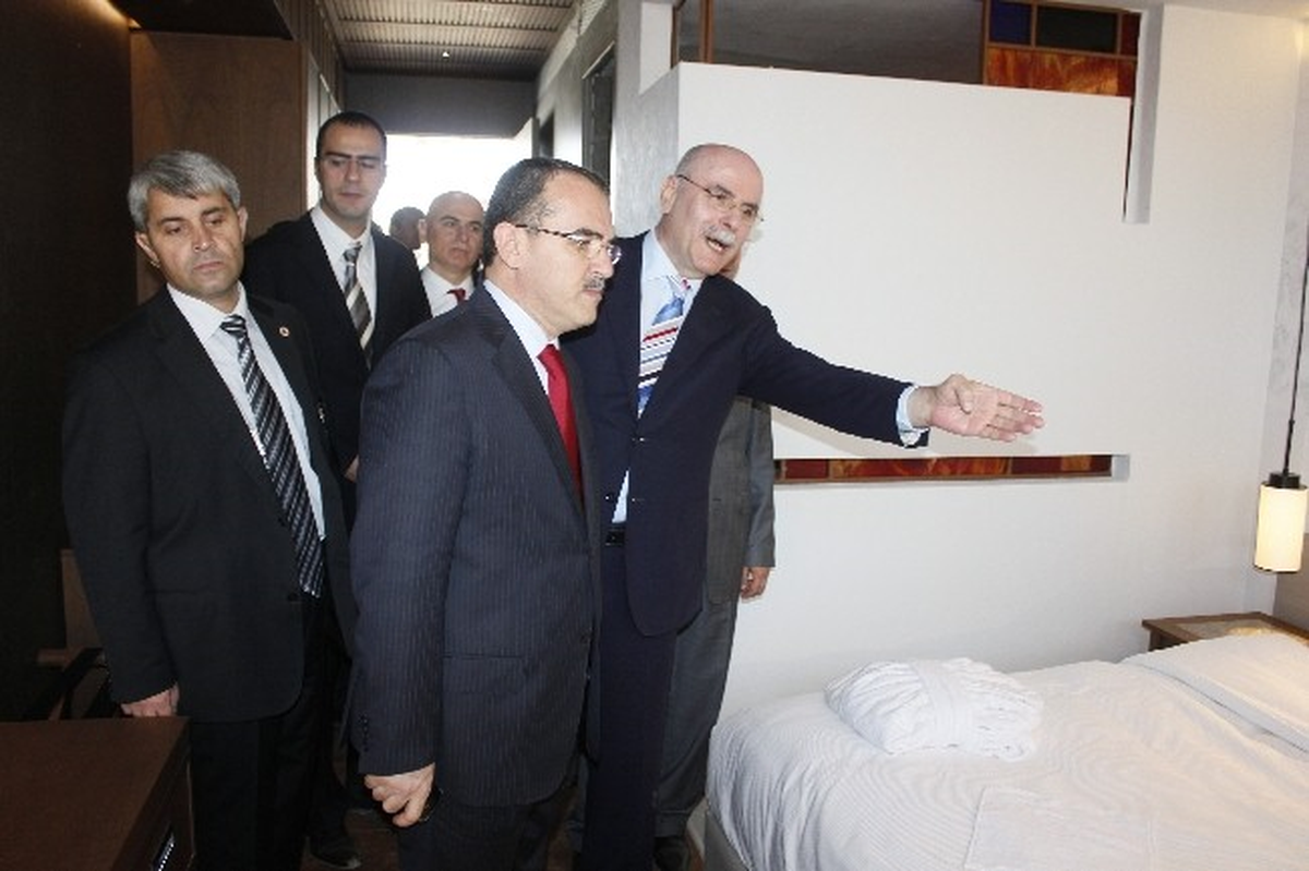 Bakan Ergin: "Antakya Müze Kent Haline Geliyor"