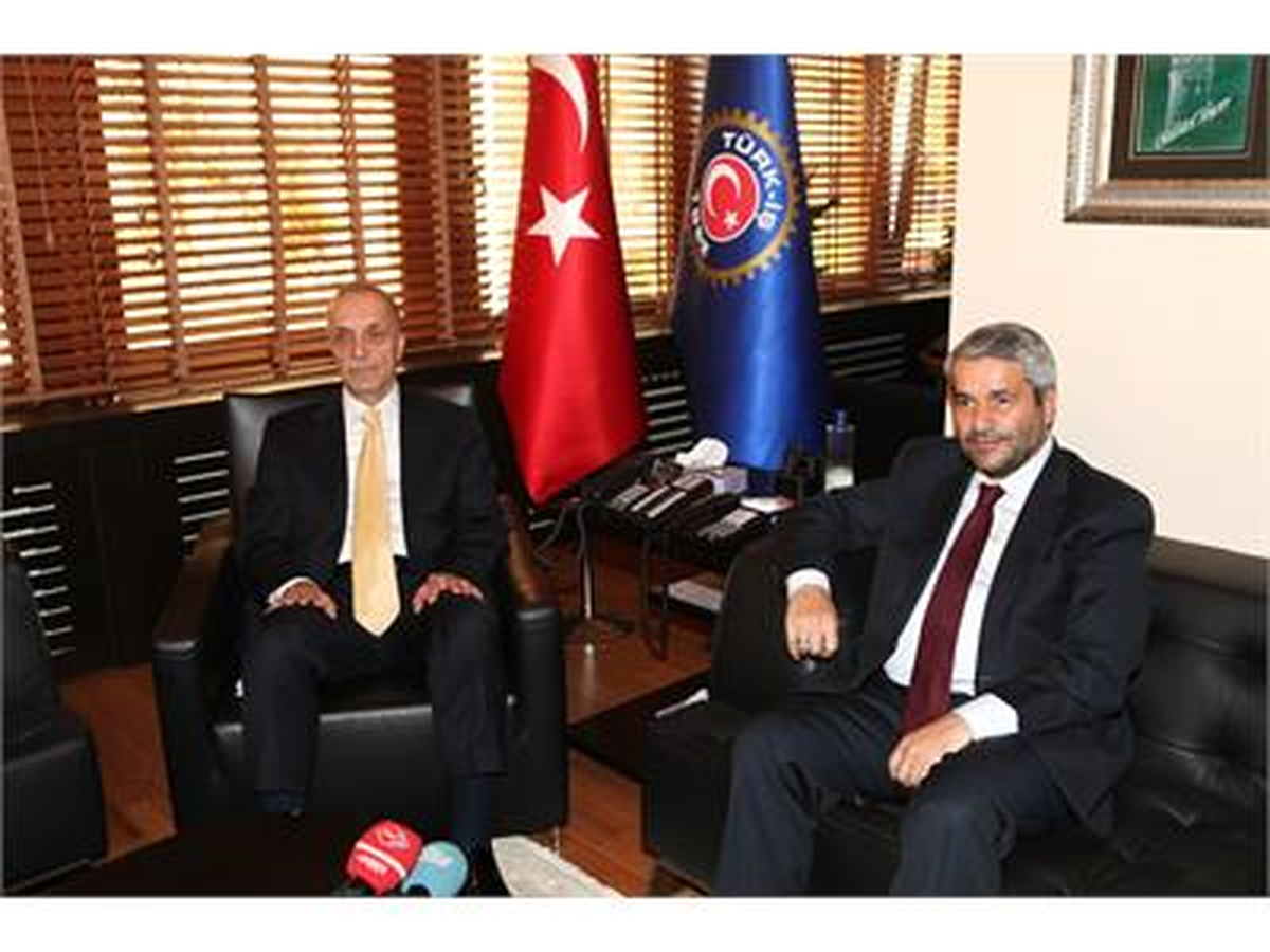 Bakan Ergün, Türk-İş\'i Ziyaret Etti