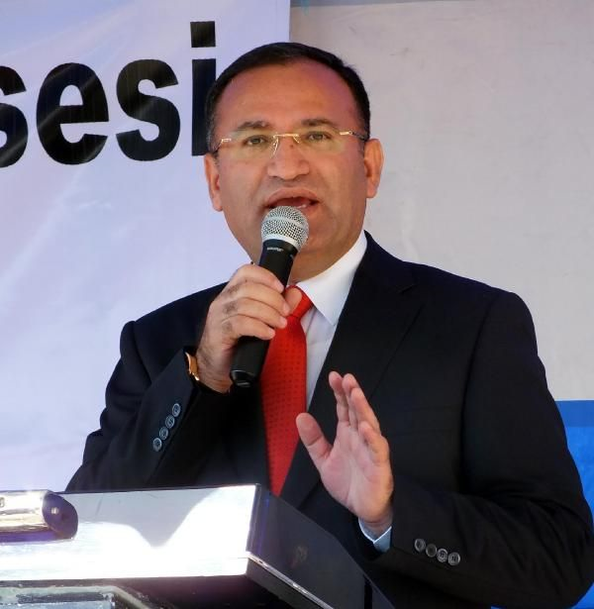 Başbakan Yardımcısı Bozdağ, Okul Açılışı Yaptı