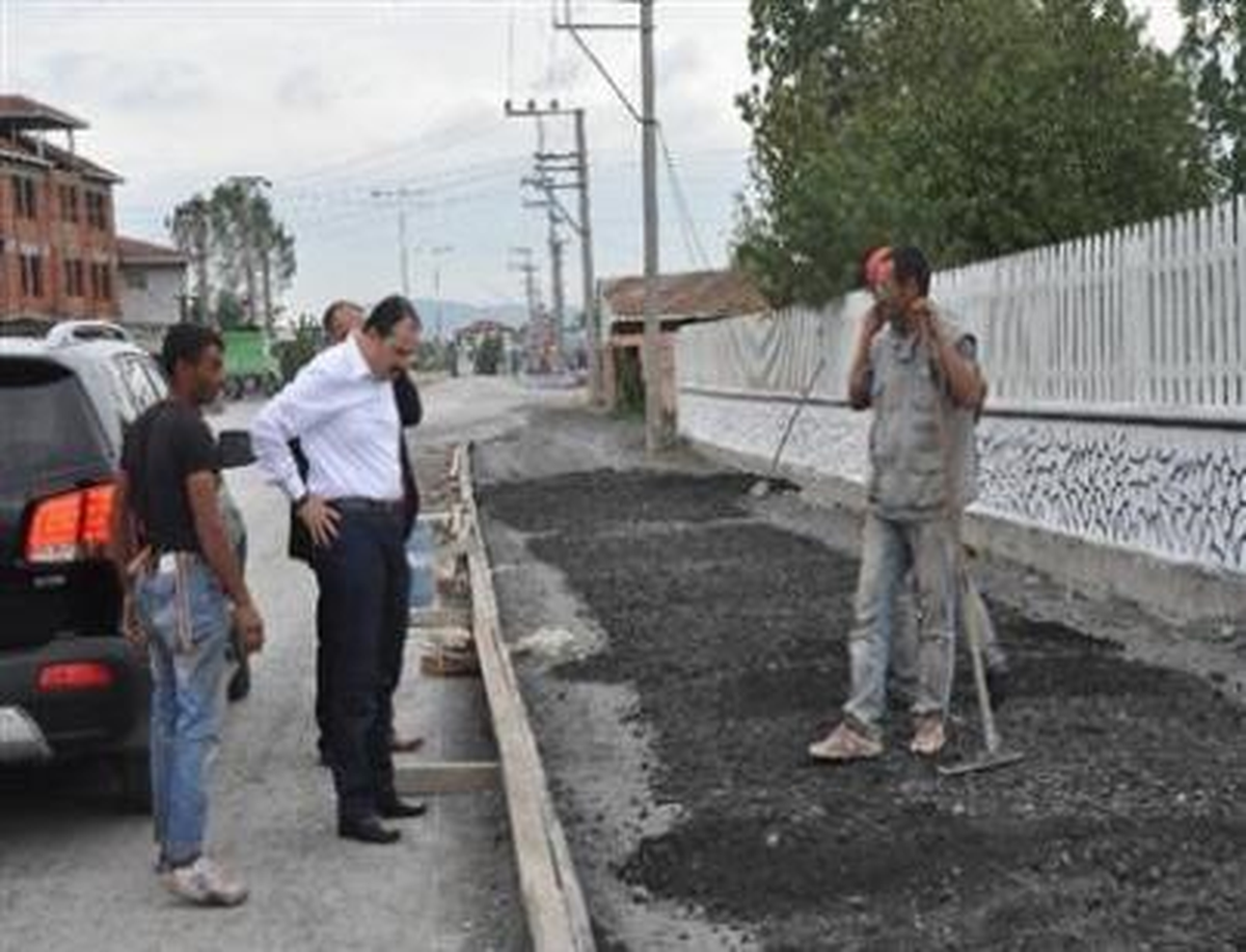Başiskele\'de Yaya Kaldırımı ve Bisiklet Yolu Çalışması
