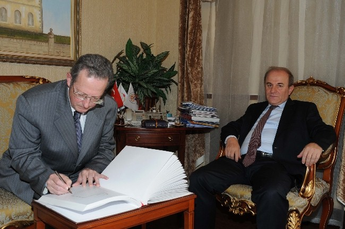 Belçika\'nın Ankara Büyükelçisi Trenteseau, Vali Öztürk\'ü Ziyaret Etti