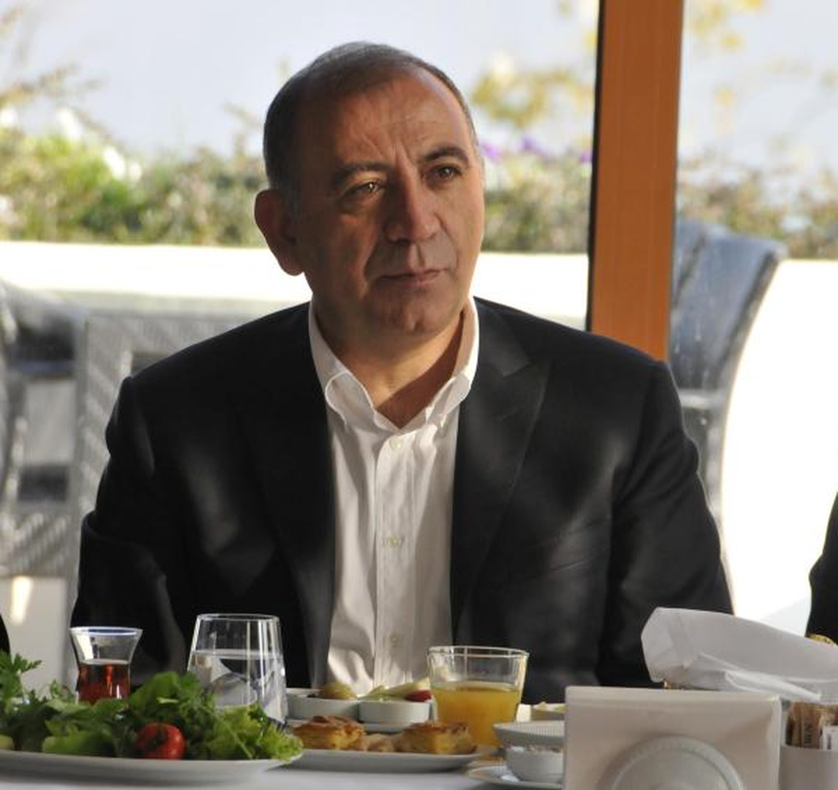 Gürsel Tekin 9 Kasım\'da İstanbul Halkının Karşısına Çıkacak