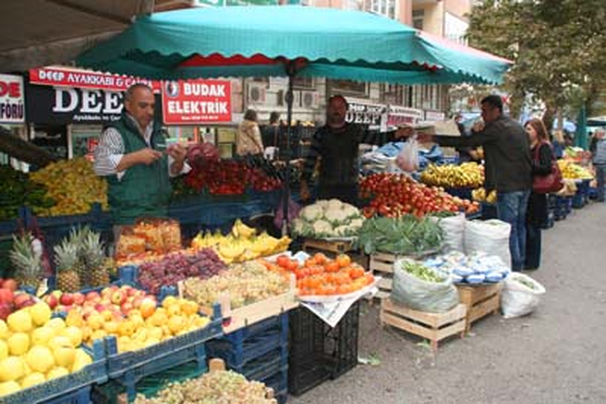 Diyarbakır\'da Sebze Fiyatları El Yakıyor