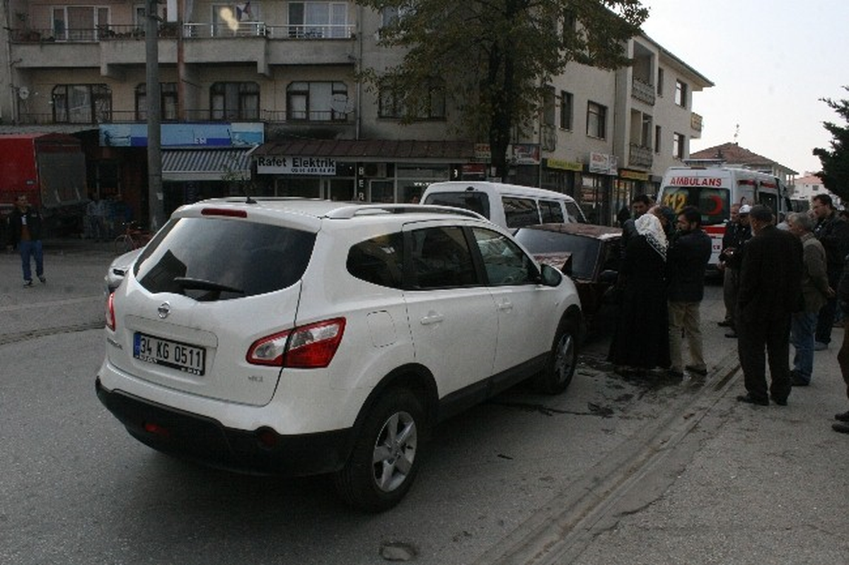 Düzce\'de Kaza 2 Yaralı