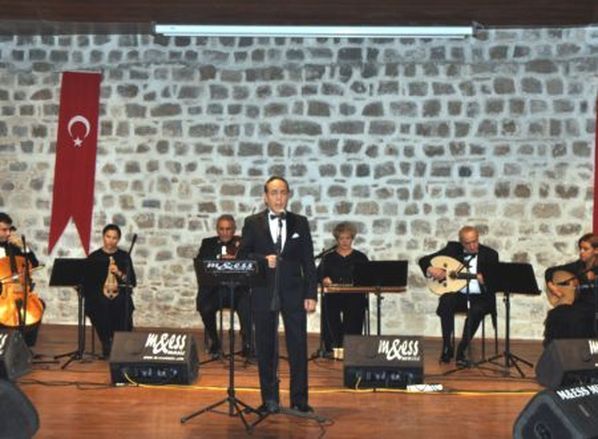 Edirne\'de, Cumhurbaşkanlığı Klasik Türk Musikisi Korosu\'ndan Konser