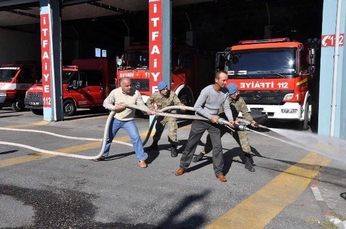 Eğirdir Belediyesi ve Askeri Personele İtfaiye Eğitimi