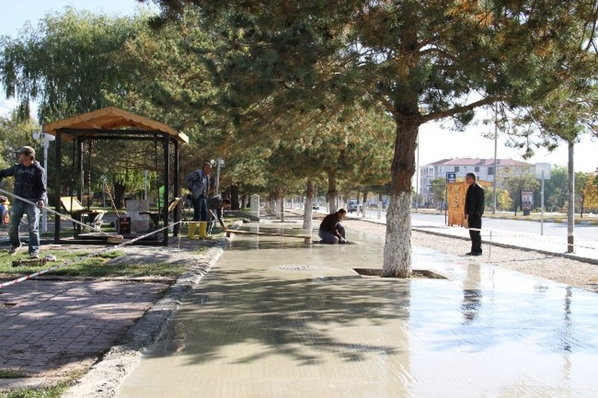 Erzincan Belediyesi Gece Gündüz Çalışıyor