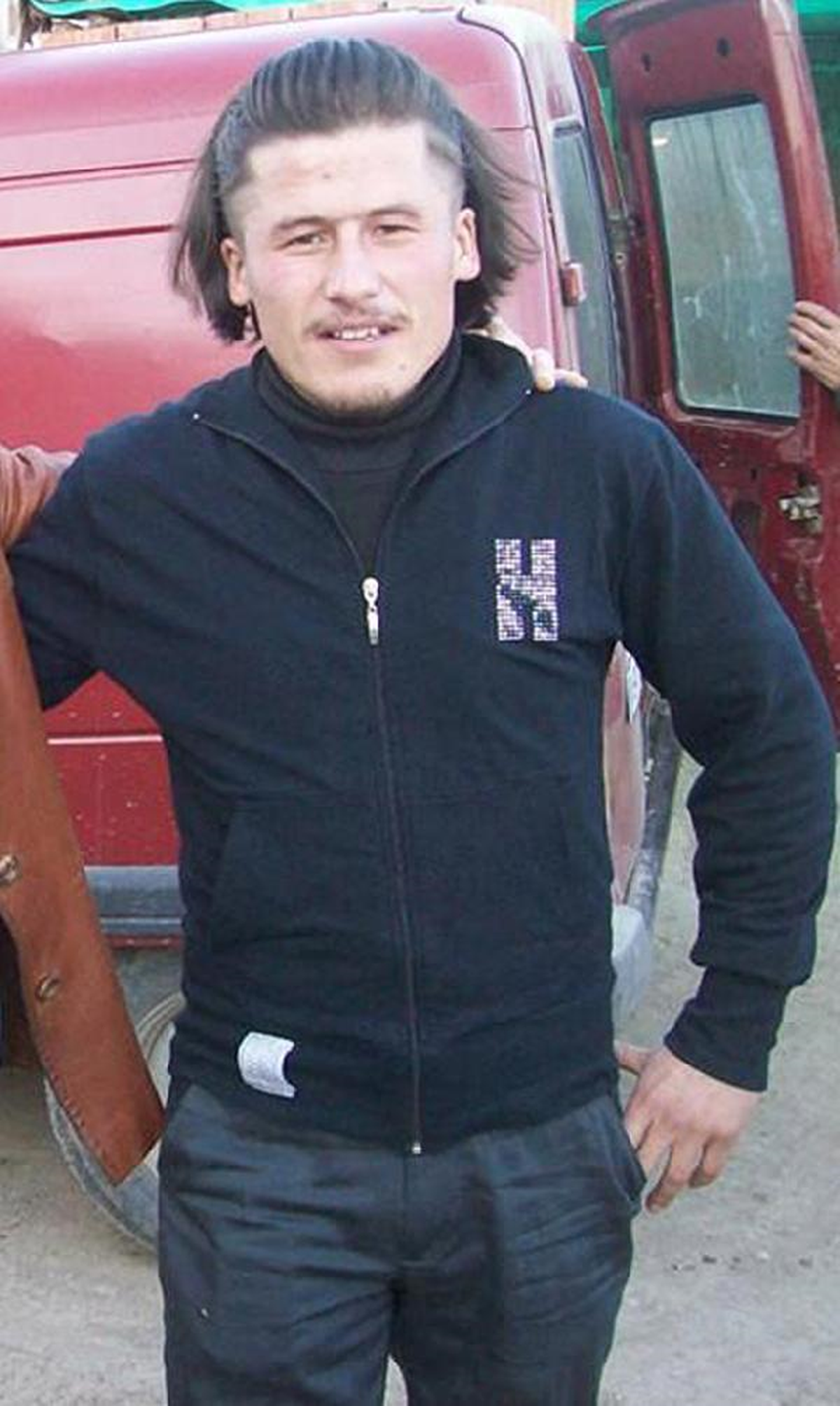 Eşi Öldükten Sonra Bunalıma Giren İşsiz Genç, Ahırda Kendini Astı