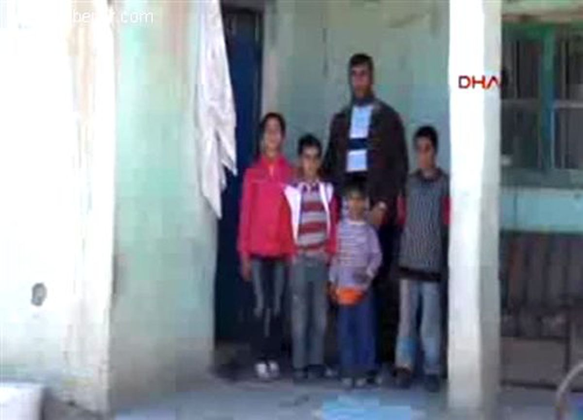 Eşini ve 4 Çocuğu Bırakıp Gitti