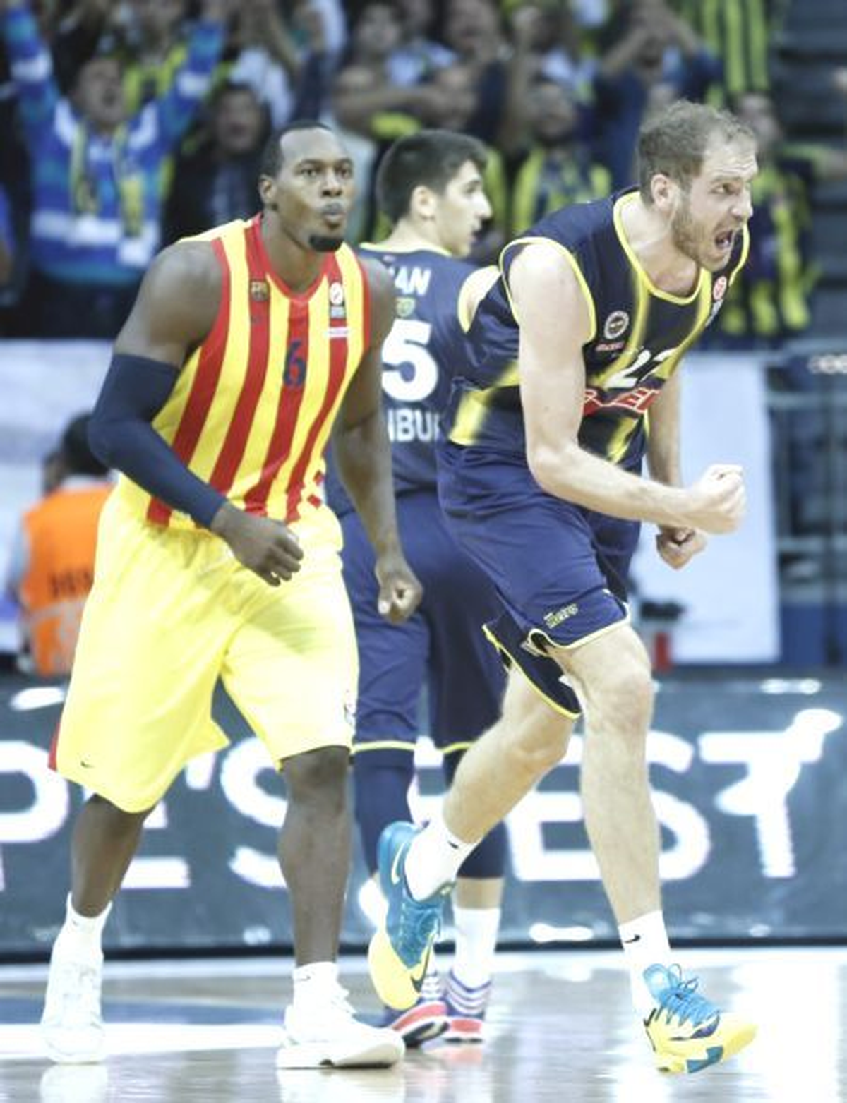 Fenerbahçe Ülker - Barcelona: 75 - 70