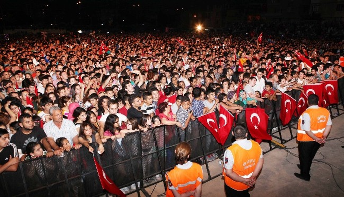 "Gülşen" Bayraklı\'ya Gelıyor