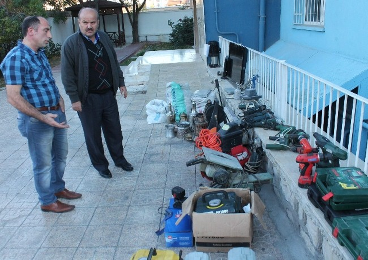 Hırsız Hayallerini Çaldı, Polis Buldu