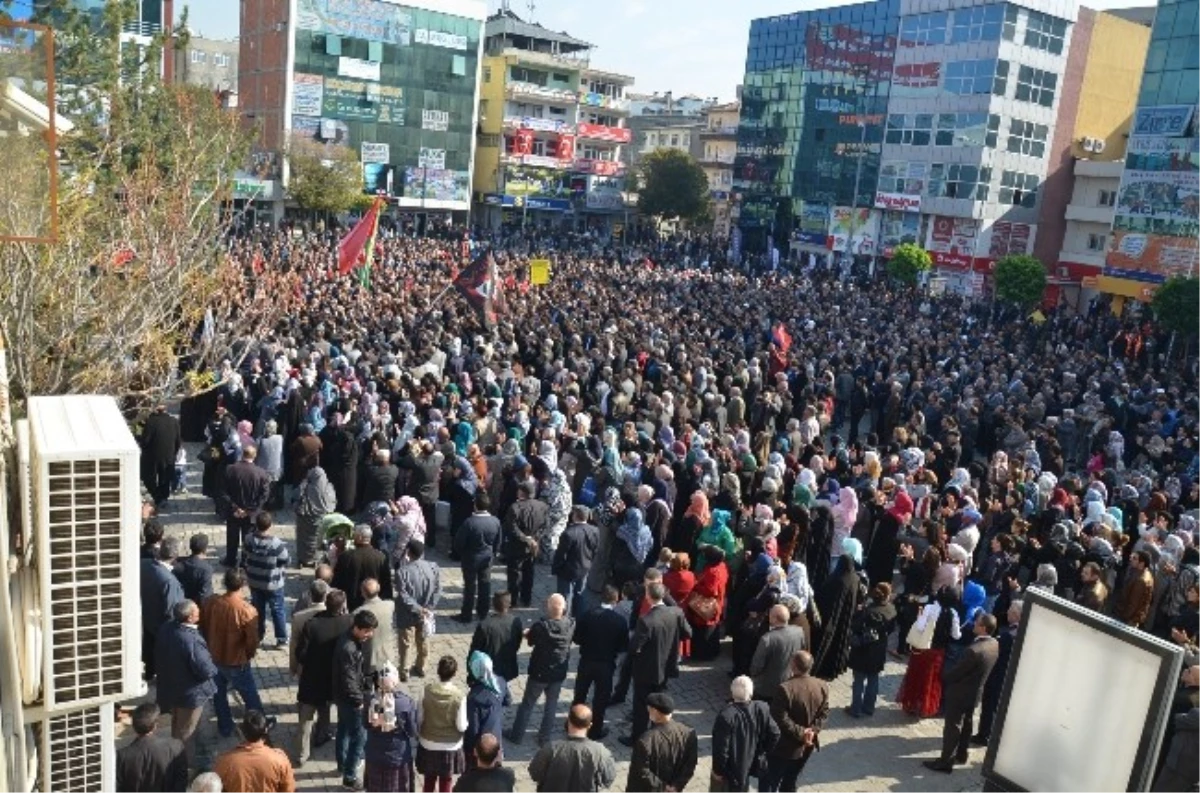 Iğdır\'da "Caferi Raporu" Protesto Edildi