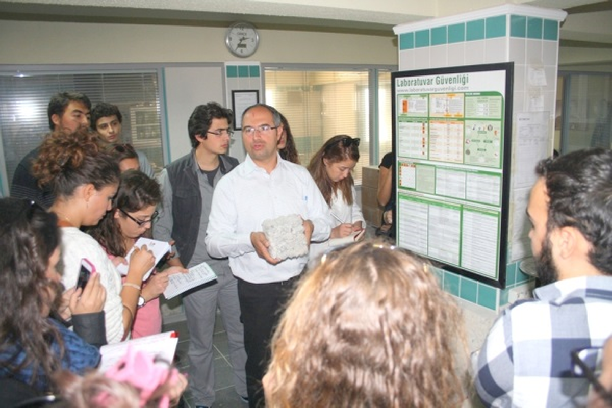 İzmir Üniversitesi\'nde Çevre Bilinci Yüksek İç Mimarlara Yetişiyor