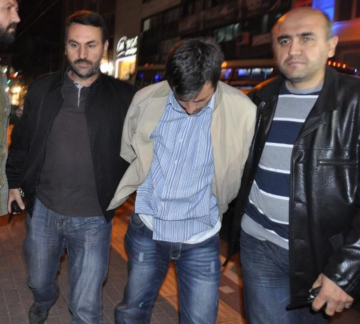Kadının, Boşanma Davası Süren Eşi Tarafından Öldürüldüğü İddiası