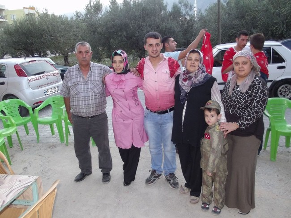 Kırkağaçlı Mehmetçiklere Unutulmaz Uğurlama