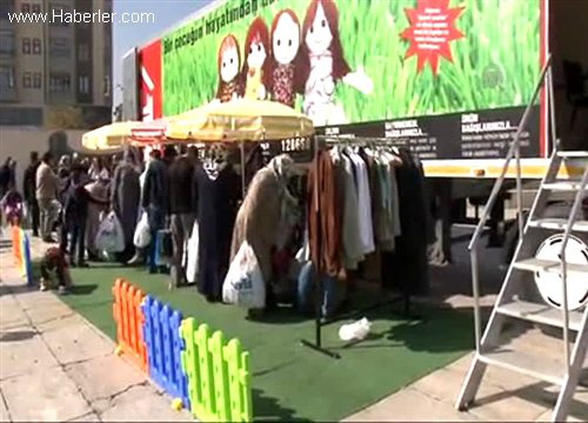 LÖSEV\'in İyilik Tırı Sivas\'a Geldi