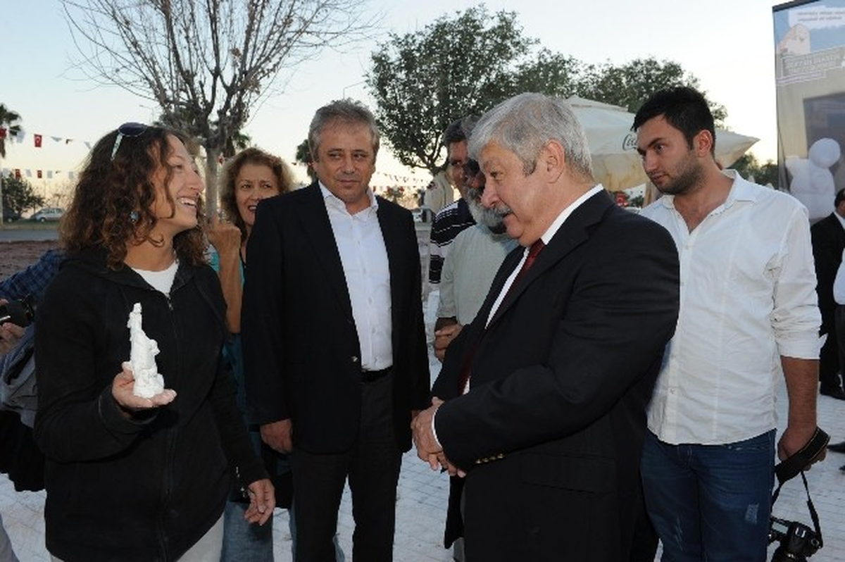 Mizahi Heykel Sempozyumu Başladı