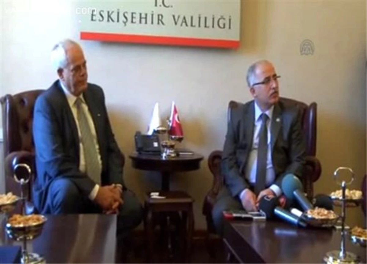 Razgrad Valisi Nenchev, Eskişehir Valisi Tuna\'yı ziyaret etti