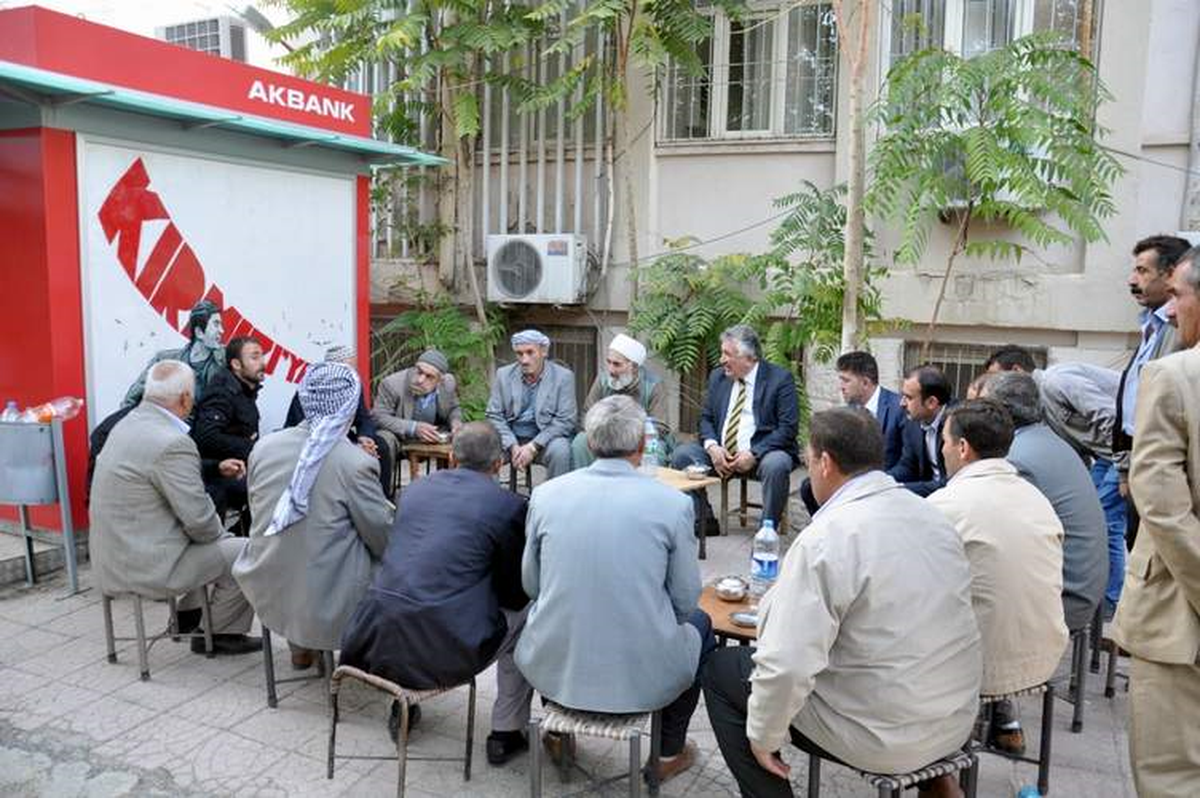 Sadak Silahla Yaralanan Vatandaşları Ziyaret Etti