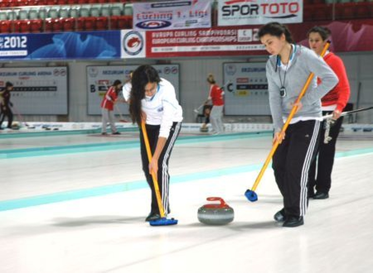 Türkiye Curling 1. Ligi Müsabakaları Erzurum\'da Başladı