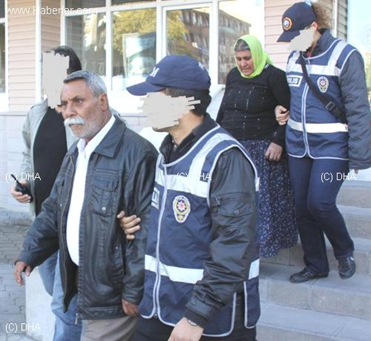 Aile Boyu Uyuşturucu Sattıkları İddiası