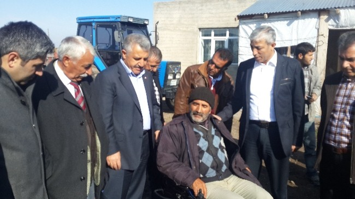 AK Parti Kars Milletvekillerinden Anlamlı Yardım