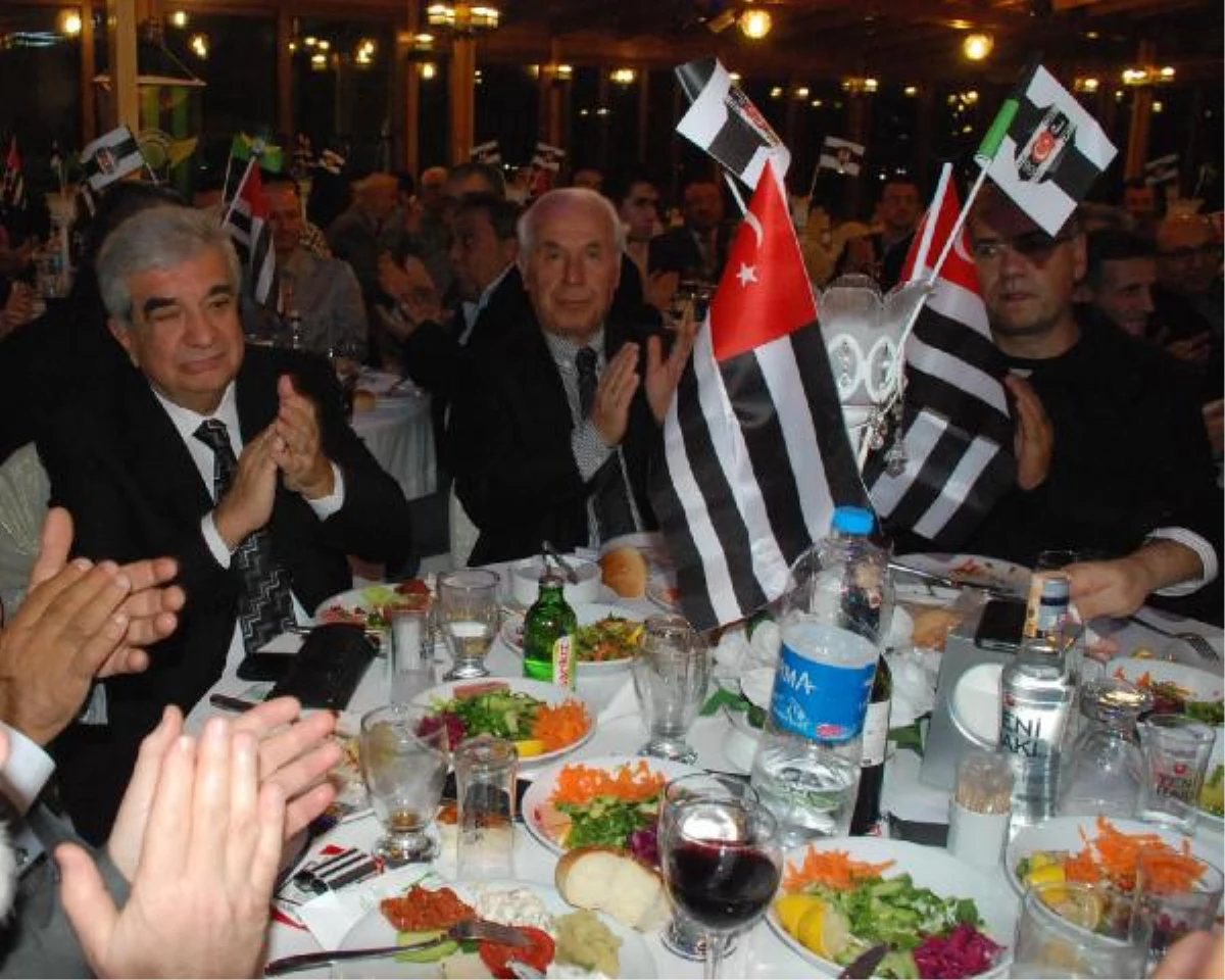 Akhisar ve Beşiktaşlı Yöneticiler, Dostluk Yemeğinde Buluştu