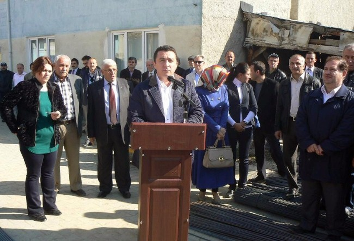 Bozüyük\'te Mahalle Konağının Temeli Atıldı