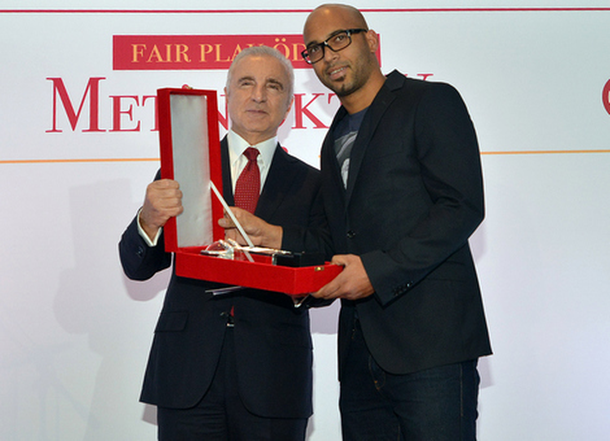 Dedê, Metin Oktay Fair-Play Ödülünü Aldı