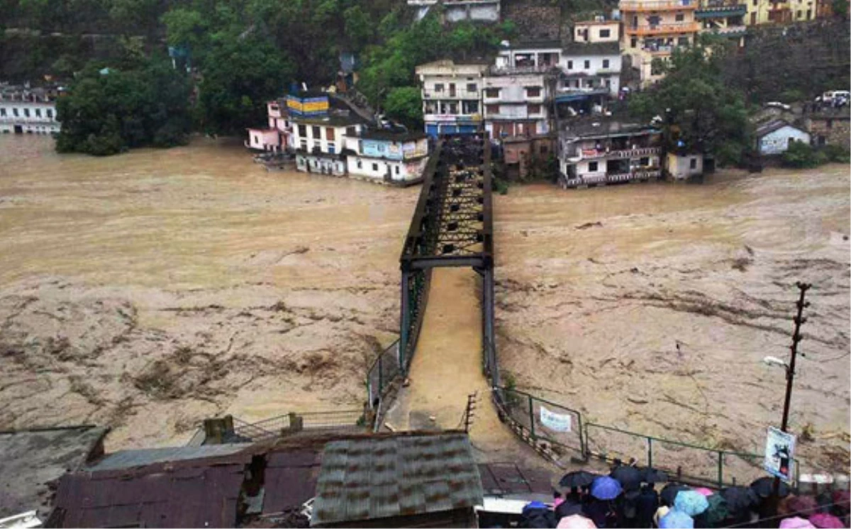 Hindistan\'daki Sel Felaketleri