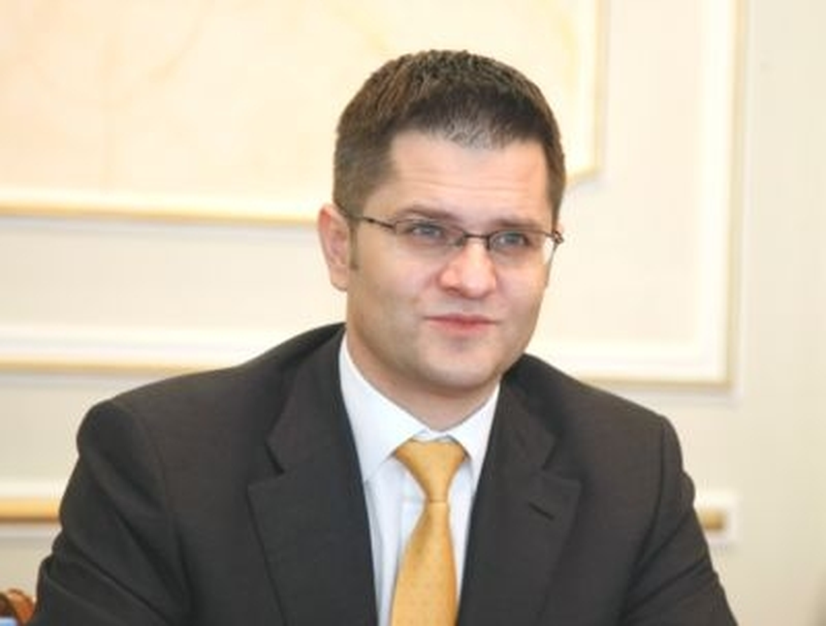 Sırbistan, Davutoğlu\'nu Suriye Konusunda Tebrik Etti