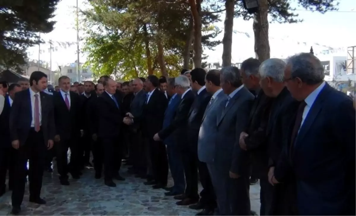 İstanbul Büyükşehir Belediye Başkanı Kadir Topbaş Erciş\'te