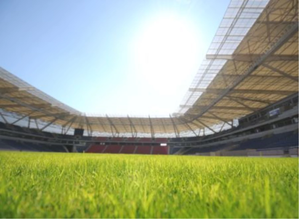 Mersin Stadyumu "İlk Düdük" İçin Gün Sayıyor