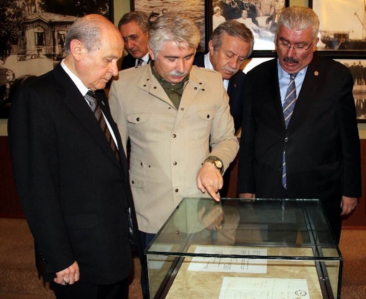 MHP Lideri Bahçeli Bandırma Gemisini Gezdi