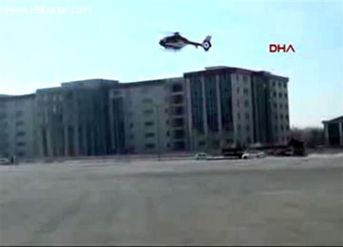 Prematüre İkizler Helikopterle Ankara\'ya Sevk Edildi