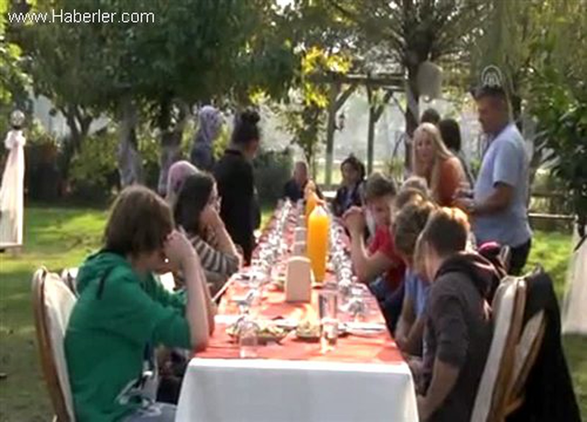 Avrupalı öğrenciler, Türk kültürünü öğreniyor