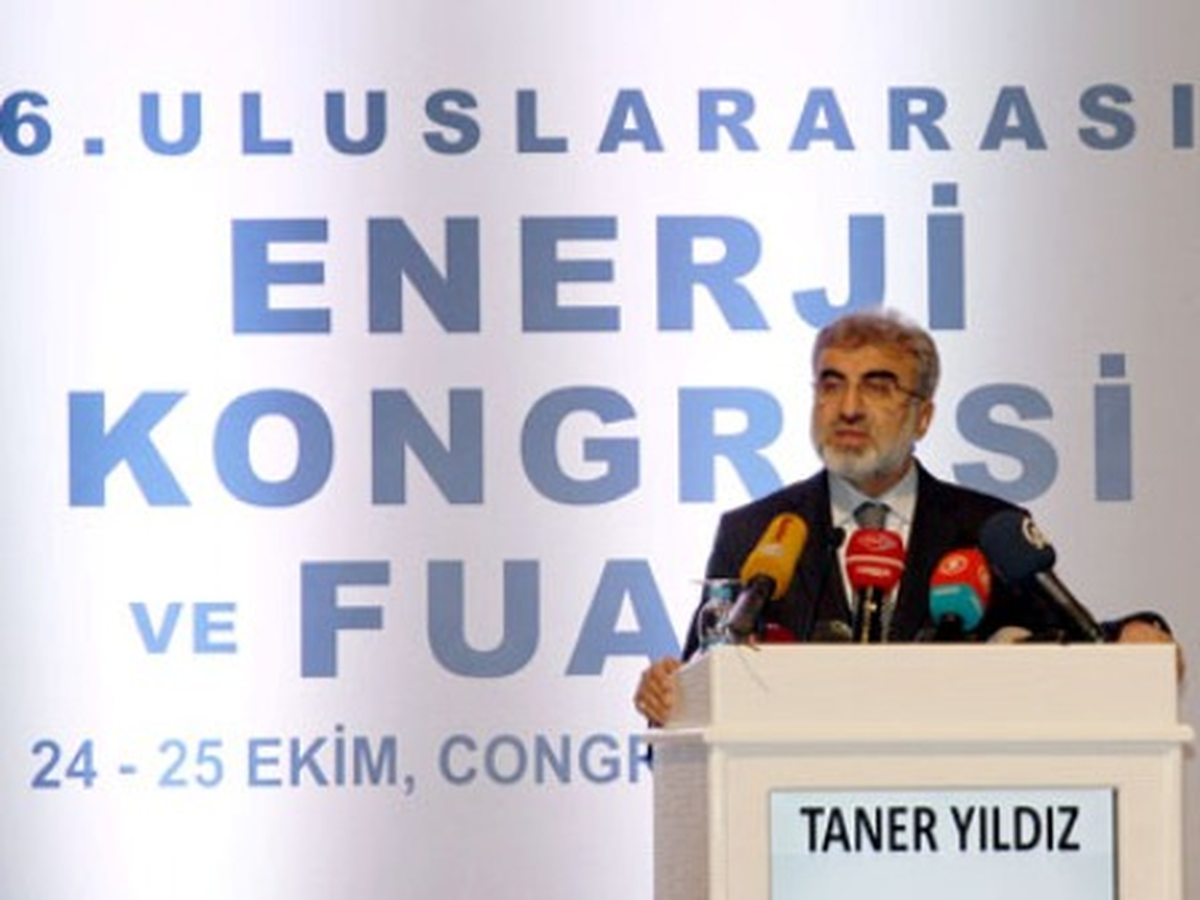 Bakan Yıldız Uluslararası Enerji Kongresi ve Fuarına Katıldı