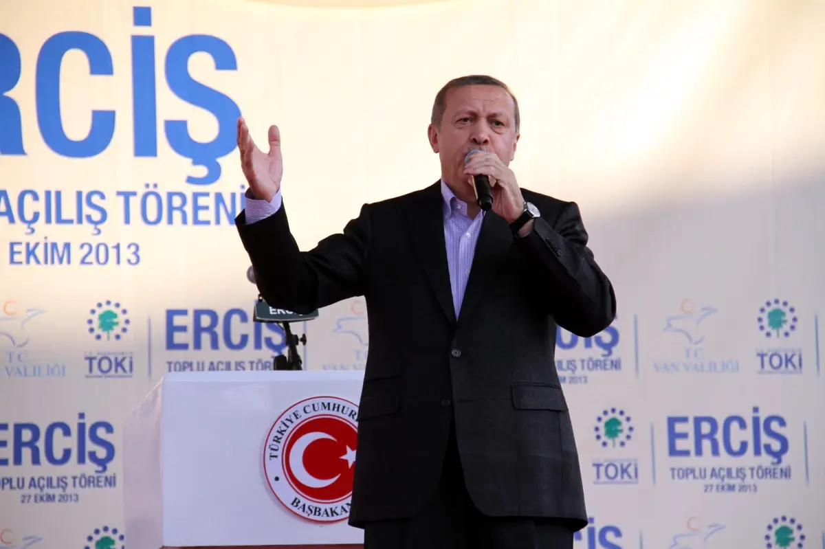 Başbakan Erdoğan, Erciş\'te Konuştu