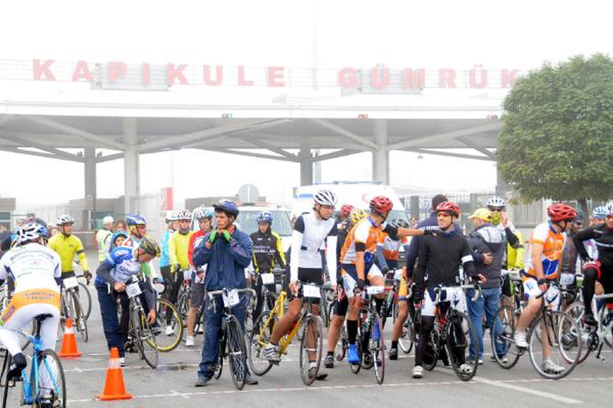 Cumhuriyet Kupası Bisiklet Yarışına 43 Sporcu Katıldı
