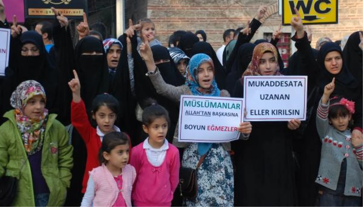 Bursa\'da \'Peygamber Sevdalıları\'ndan PKK Protestosu