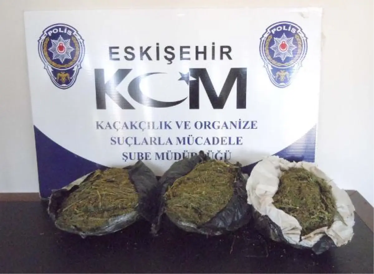 Eskişehir\'de 7.5 Kilo Esrar Ele Geçirildi