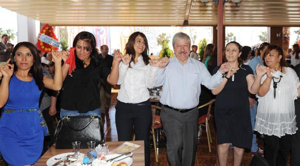 Fenalaşan Kadına Başkan Akaydın Müdahale Etti