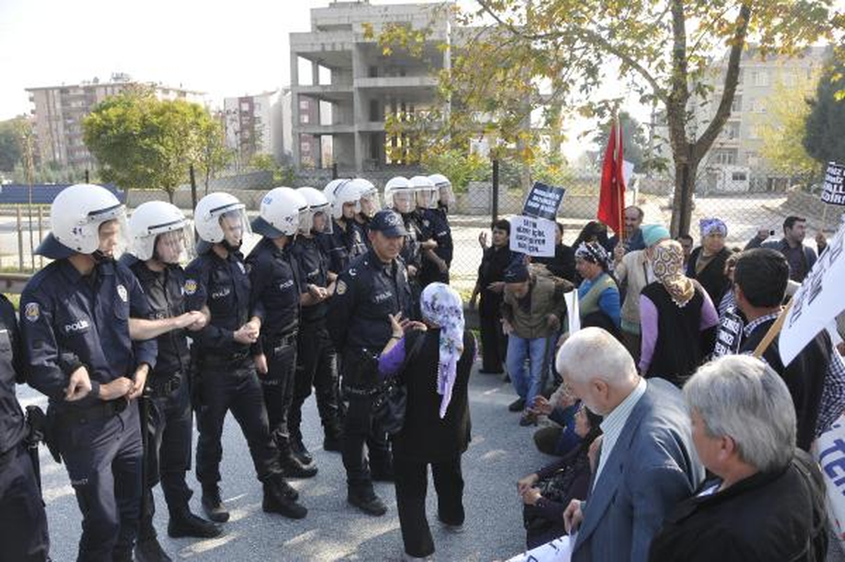 Kocaeli\'nde Kentsel Dönüşüm Protestosu: 6 Gözaltı