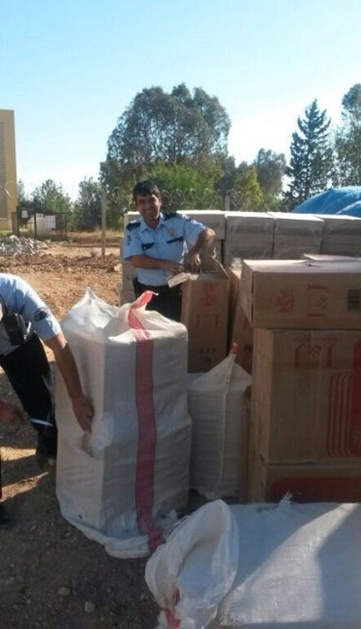 Otomobilin Her Yerinden Kaçak Sigara Çıktı