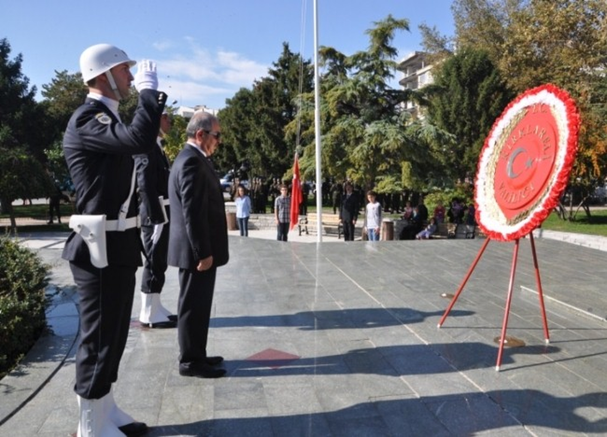 29 Ekim Cumhuriyet Bayramı Kırklareli\'de Kutlanmaya Başlandı