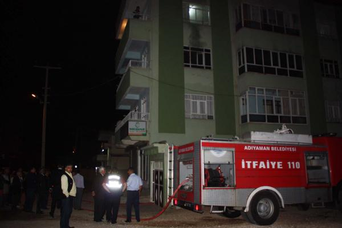 Adıyaman\'da Evde Yangın Paniği