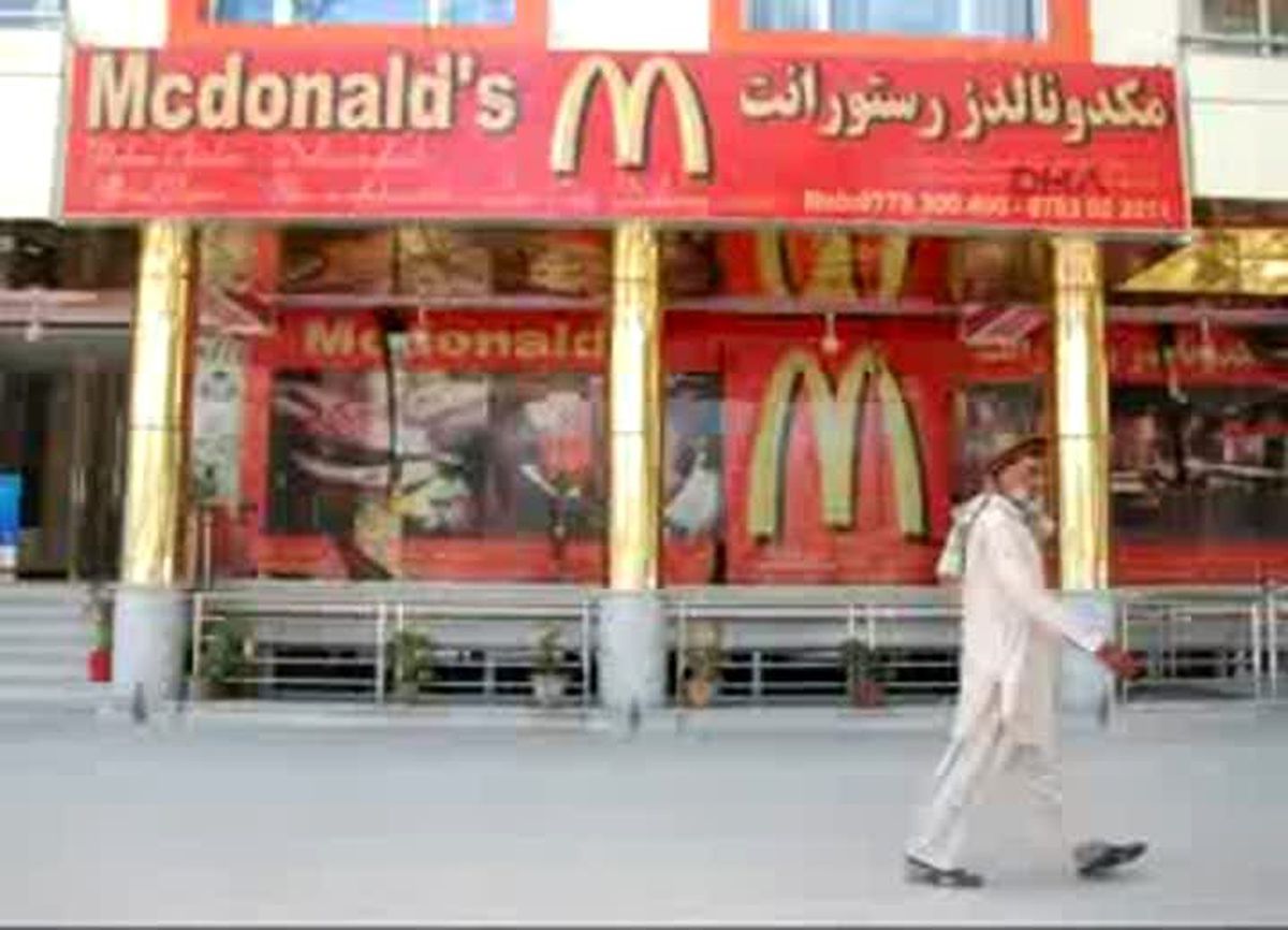 Afganistan\'da İlk Çakma Mc Donald\'s Hizmete Açıldı