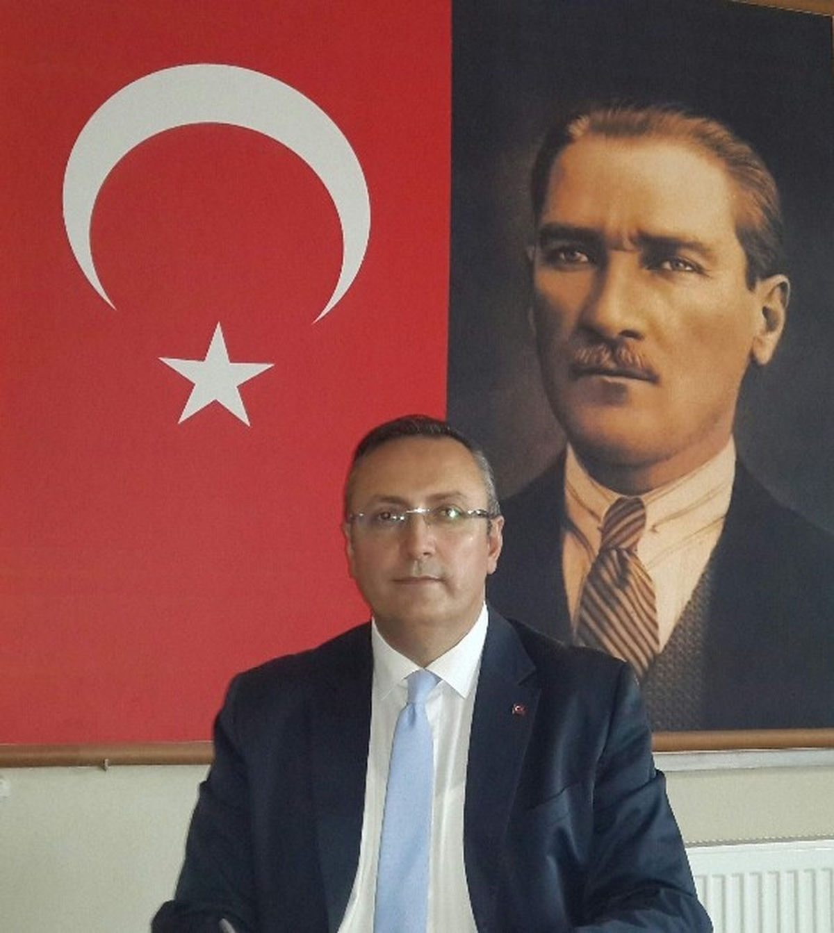 AK Parti\'den Cumhuriyet Yürüyüşüne Destek